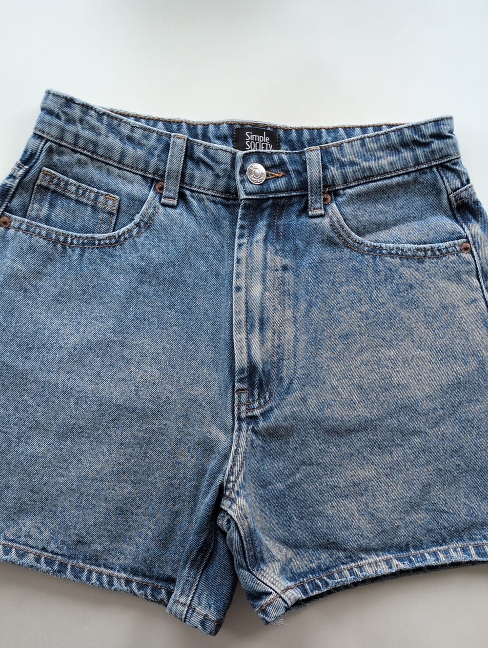 Simple Society 90s Style Women's Light Blue High-Rise Denim Shorts